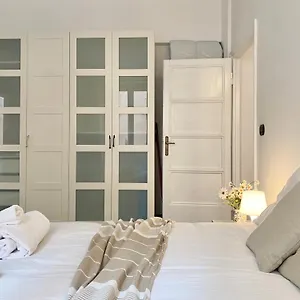 https://casaviva-comfy-bilo-in-genova-porto-antico.hotelitalianriviera.com