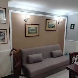 https://azalea-house.catania-hotels.net